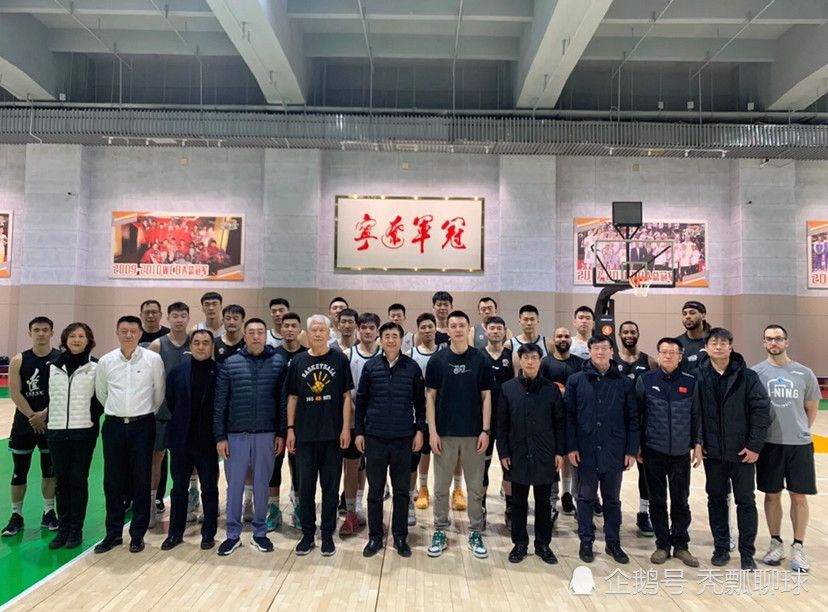 叶辰点头道：你帮我倒计时，30秒钟之后，我准时跳出去。